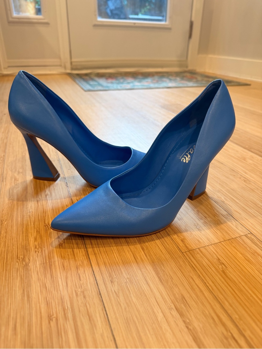 L’INTERVALLE - AMANDA Electric Blue Pointed Toe Block Heel Pumps